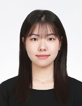 정나윤 사진